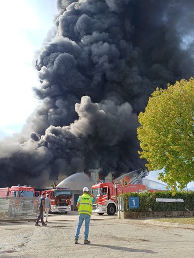 Incendio Nuova Deroma a Malo 3