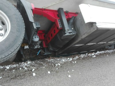 incidente sversamento camion Ponte nelle Alpi 14-12-17_foto2