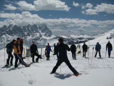 Centro di addestramento travolti in valanga