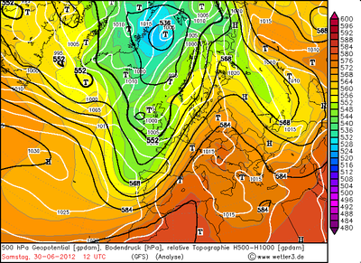 Geopotenziale a 500 hPa e pressione al suolo [fonte www.wetter3.de] per il 30 giugno 2012 alle ore 12 UTC.
